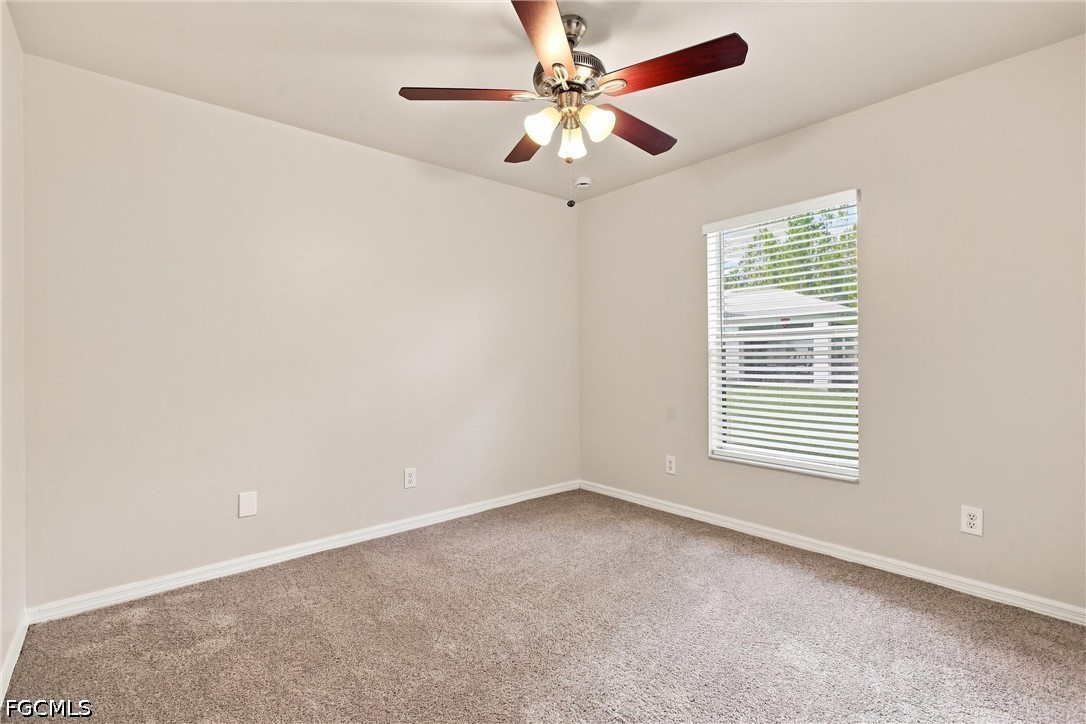 3 Bed SingleFamilyResidence for Sale in Mirror Lakes, FL — photo 27