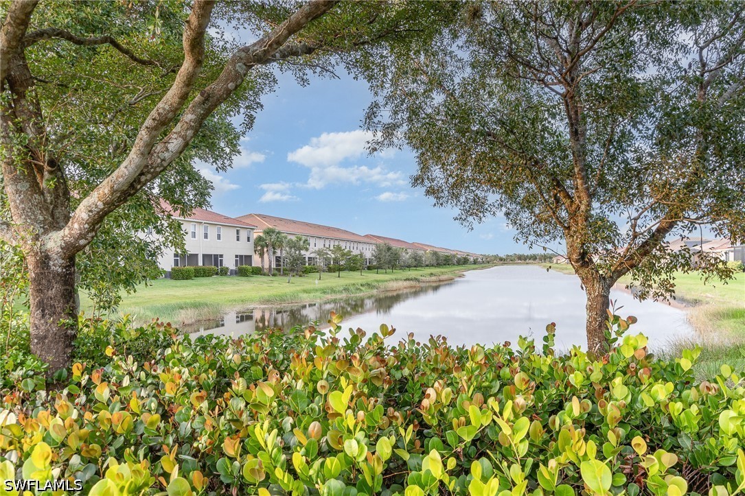 3 Bed Waterfront Home for Sale in Naples, FL, $2,200 — photo 27