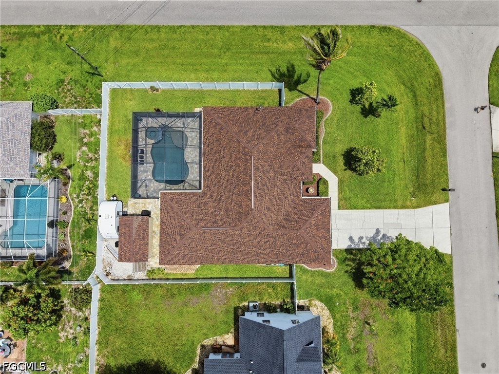 3 Bed Pool Home for Sale in Cape Coral, photo 27