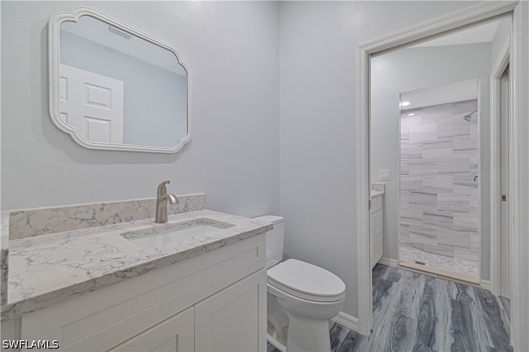 6 Bed Duplex for Sale in Siesta Pines, FL, $775,000 — photo 27
