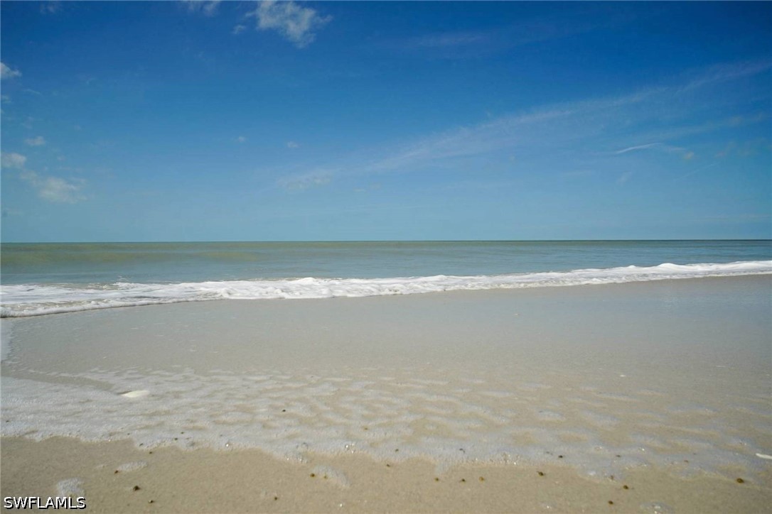 3 Bed Condominium for Sale in Naples, FL, $11,000 — photo 27