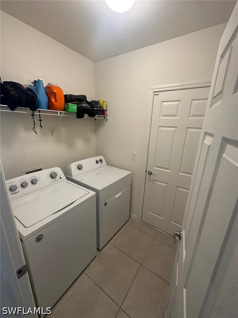 3 Bed SingleFamilyResidence for Sale in Naples, FL, $3,100 — photo 27