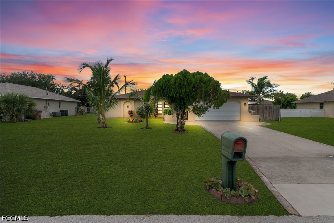 3 Bed Pool Home for Sale in Cape Coral, photo 27