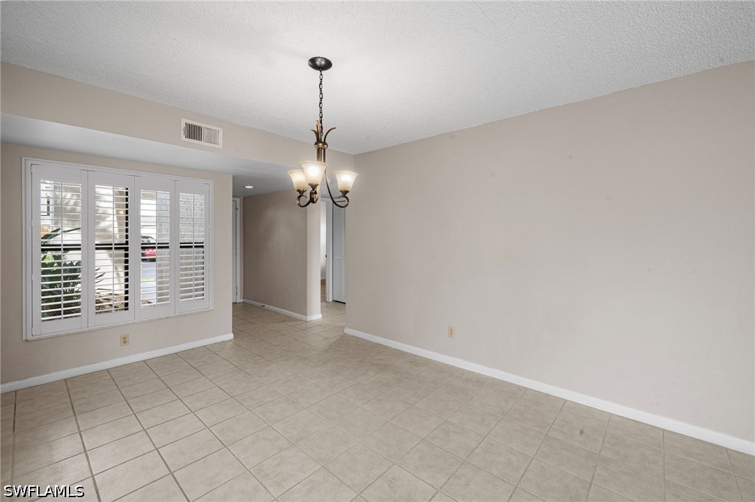3 Bed Condominium for Sale in Fairways, FL, $250,000 — photo 27