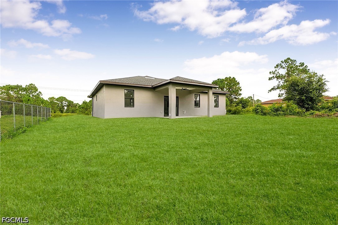 3 Bed SingleFamilyResidence for Sale in Lehigh Acres, photo 27