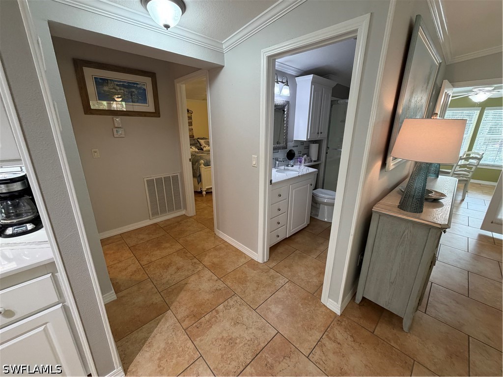 2 Bed SingleFamilyResidence for Sale in Fort Myers, photo 27