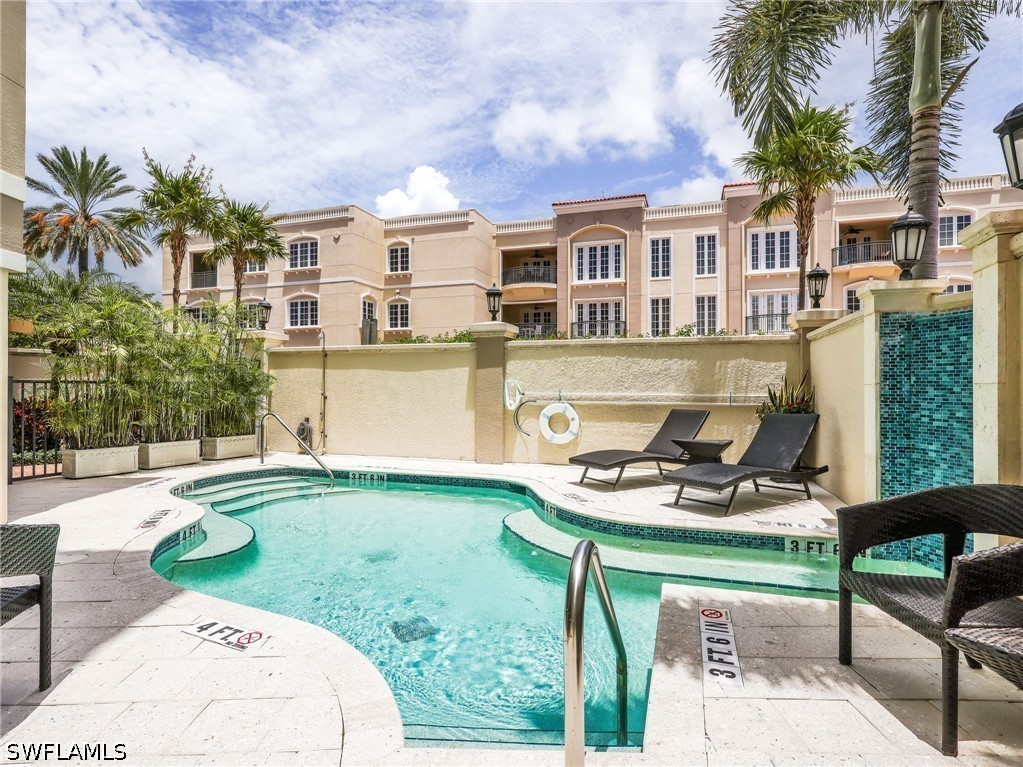 2 Bed Condominium for Sale in Naples, photo 27