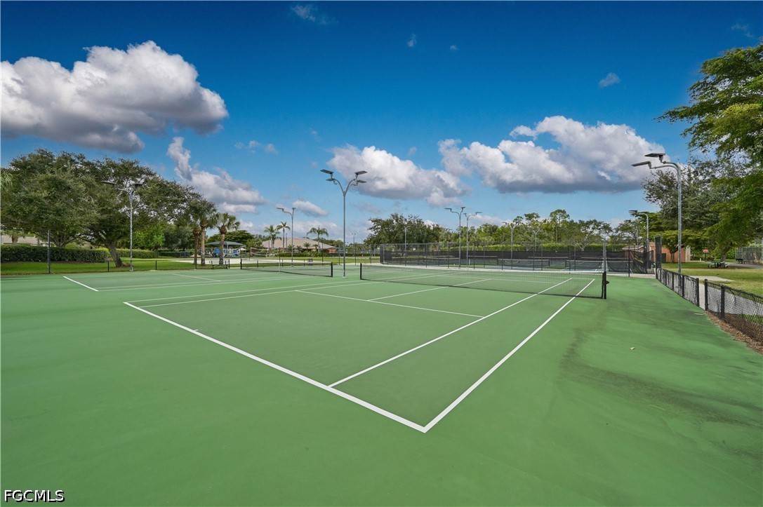 2 Bed Condominium for Sale in Stoneybrook, photo 27