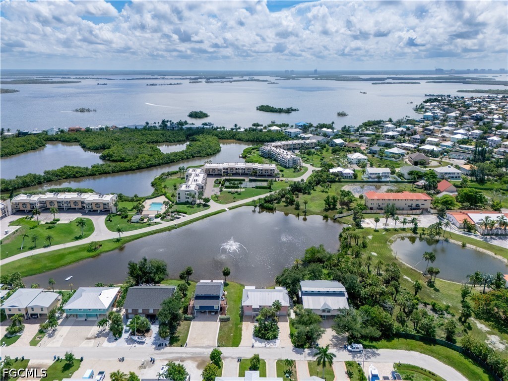 4 Bed Waterfront Home for Sale in Flamingo Lakes, photo 27