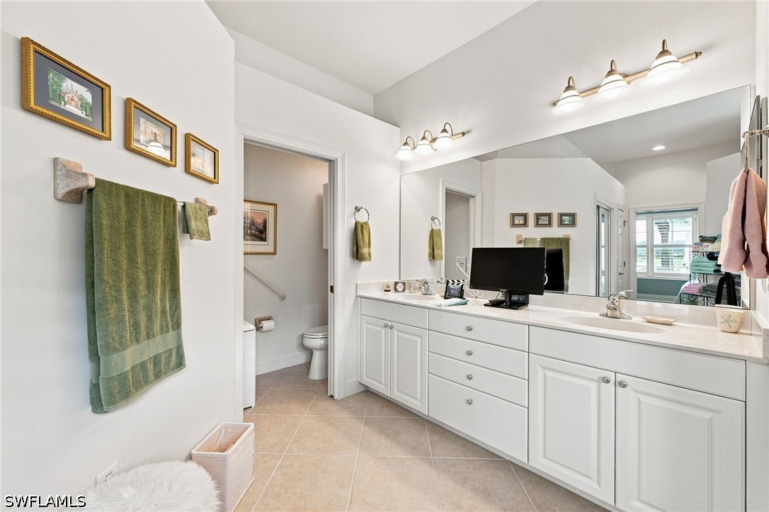 2 Bed Pool Home for Sale in Hawthorne, photo 27