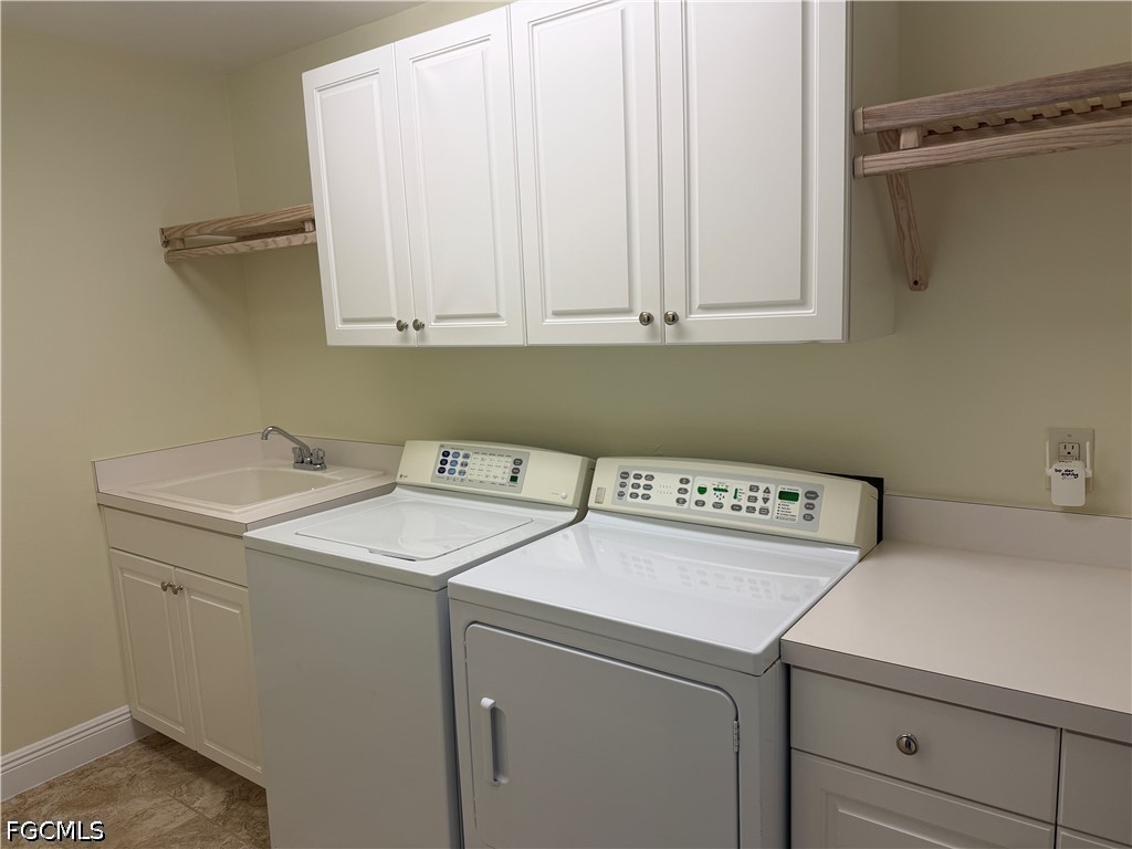 3 Bed Waterfront Home for Sale in Fort Myers, photo 27