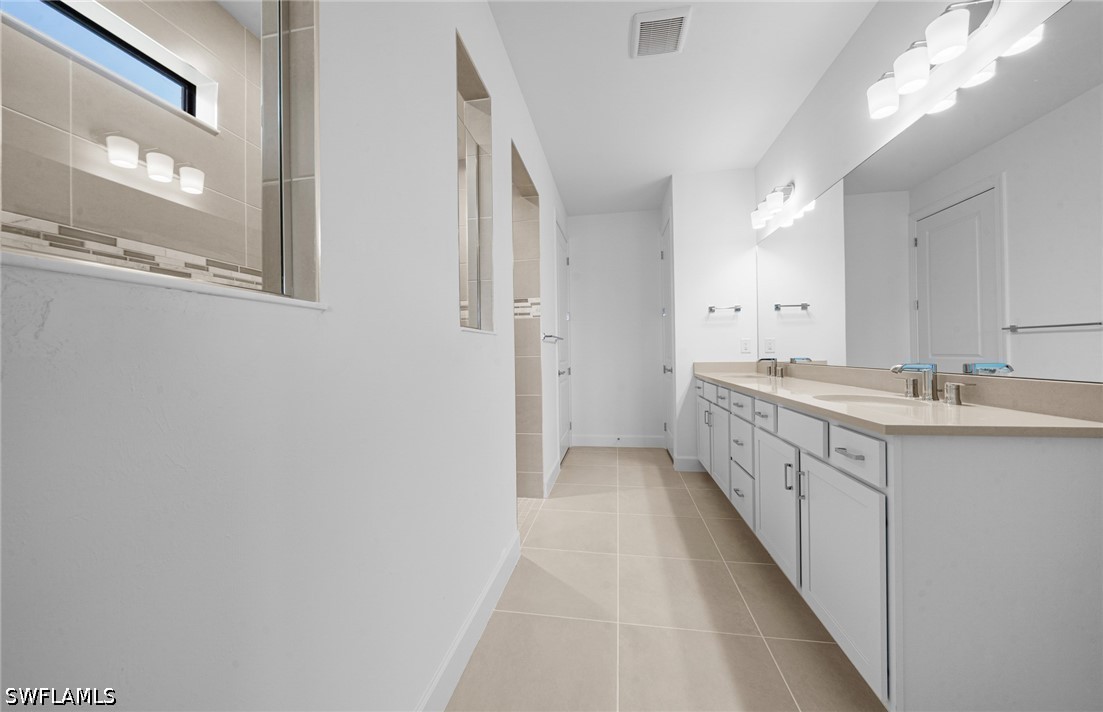 3 Bed Pool Home for Sale in Country Club, photo 27