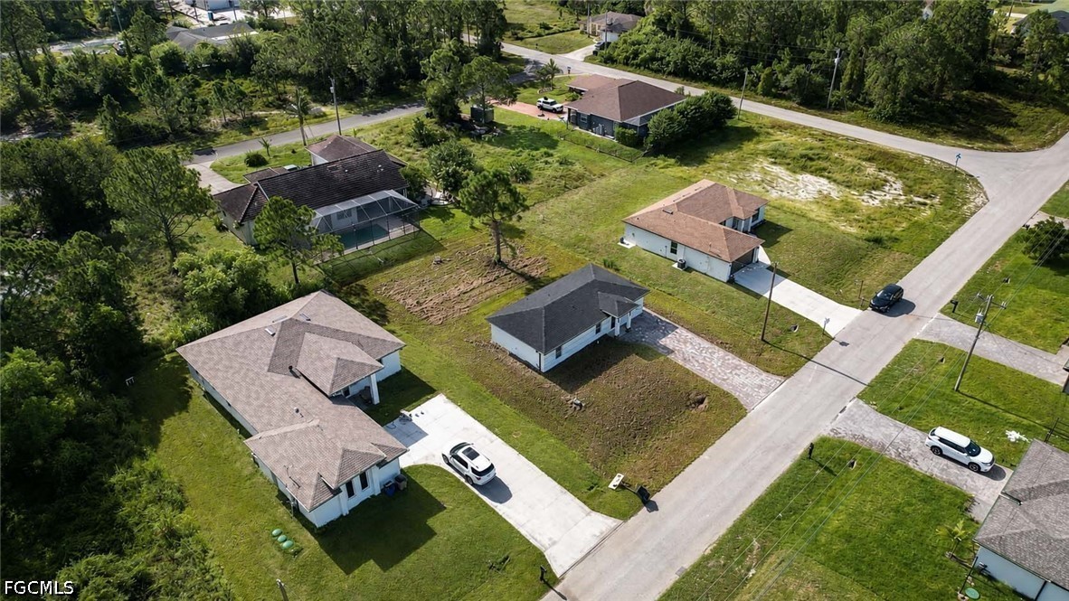 3 Bed SingleFamilyResidence for Sale in Lehigh Acres, photo 27
