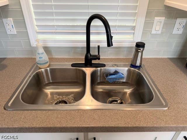 1 Bed SingleFamilyResidence for Sale in Fort Myers, photo 27