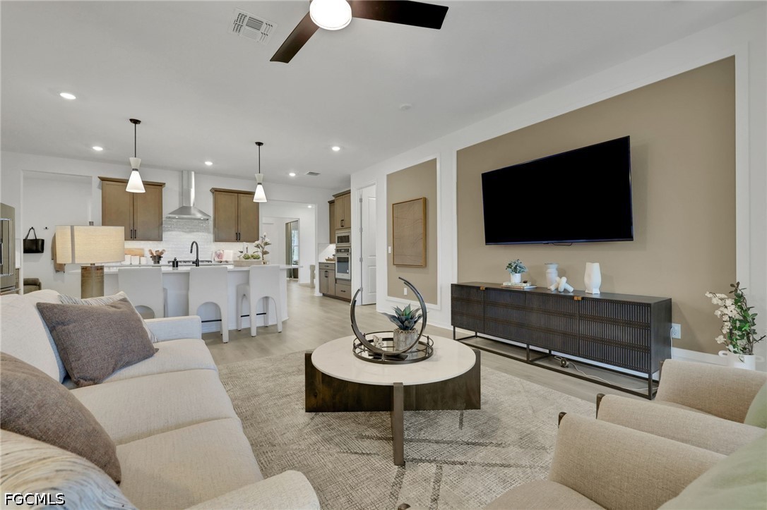 4 Bed SingleFamilyResidence for Sale in Creekside Run, photo 27