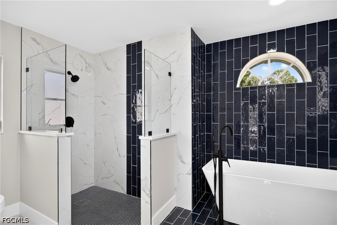 3 Bed Pool Home for Sale in San Carlos Park, photo 27