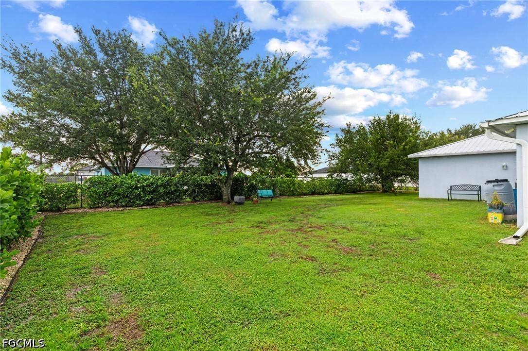 3 Bed SingleFamilyResidence for Sale in Cape Coral, photo 27