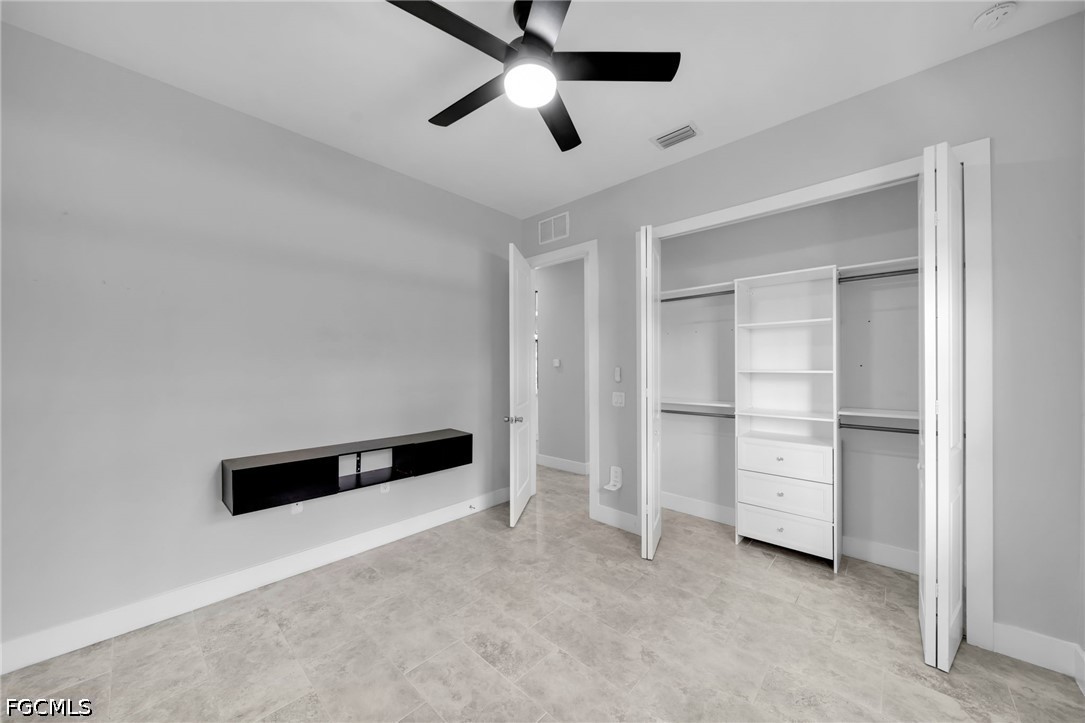 3 Bed SingleFamilyResidence for Sale in Lehigh Acres, photo 27