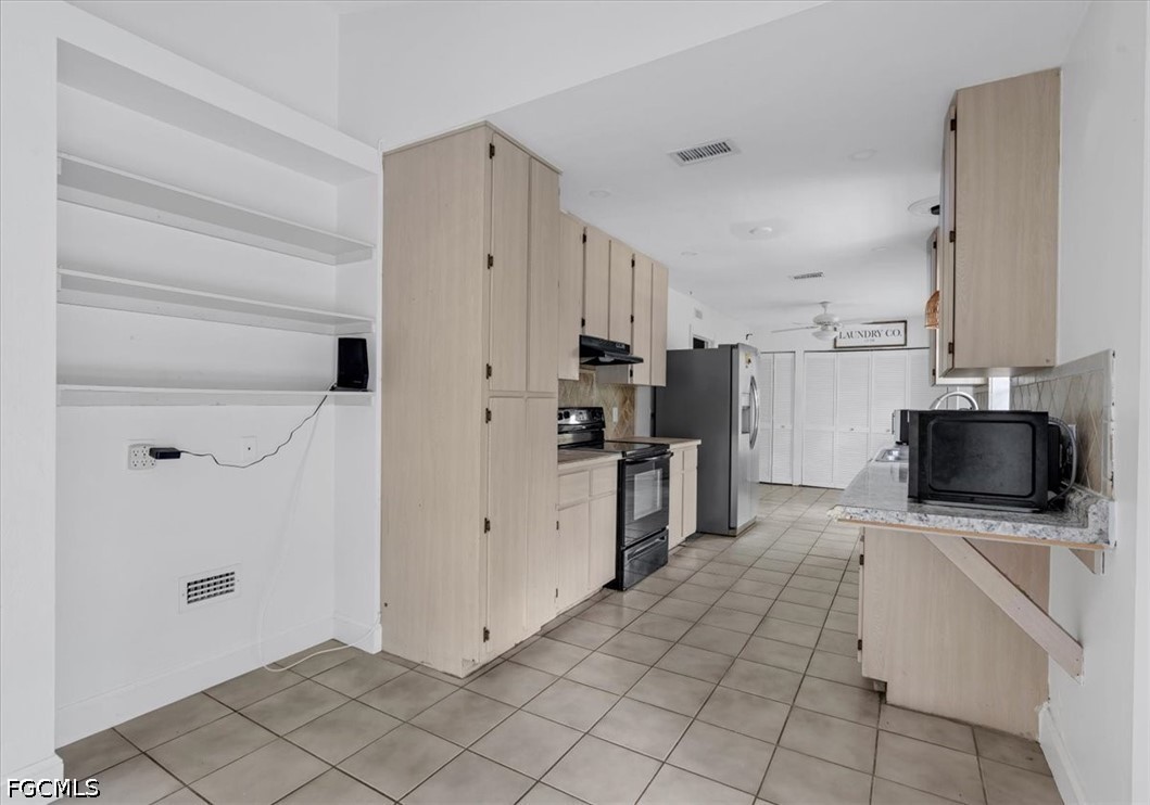 3 Bed Pool Home for Sale in Naples, photo 27