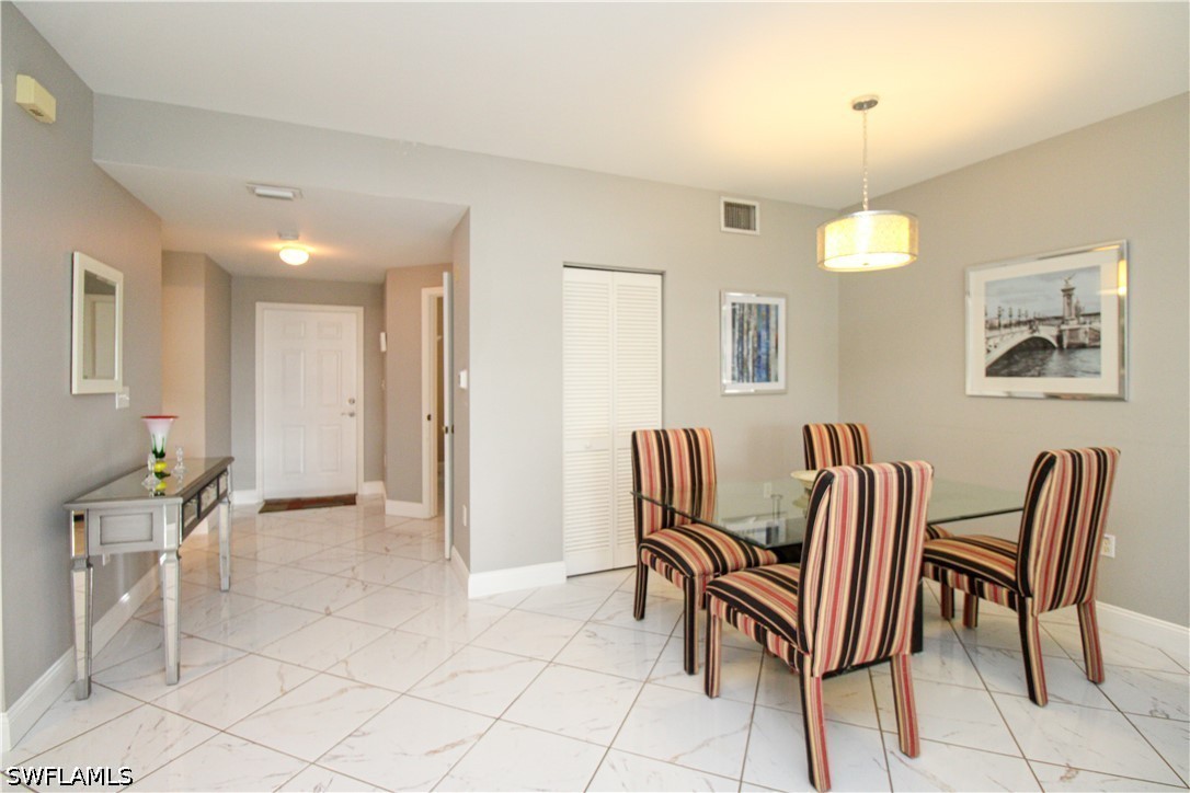 3 Bed Condominium for Sale in Vanderbilt Villas, photo 27