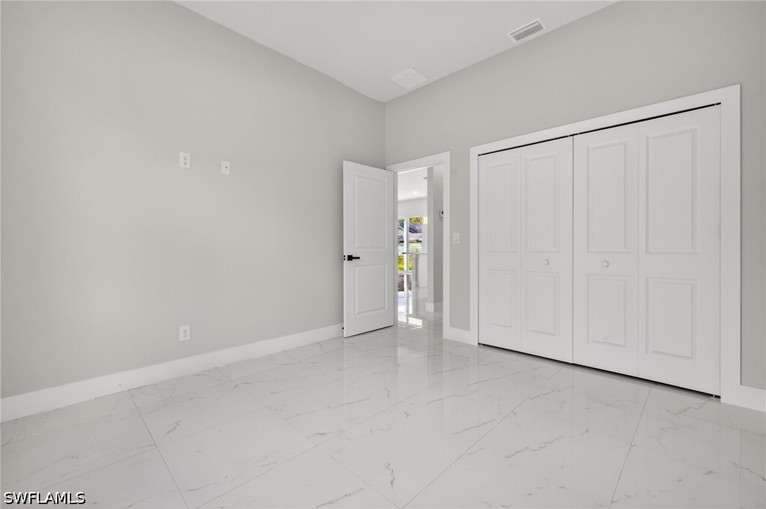 4 Bed SingleFamilyResidence for Sale in Lehigh Acres, photo 27