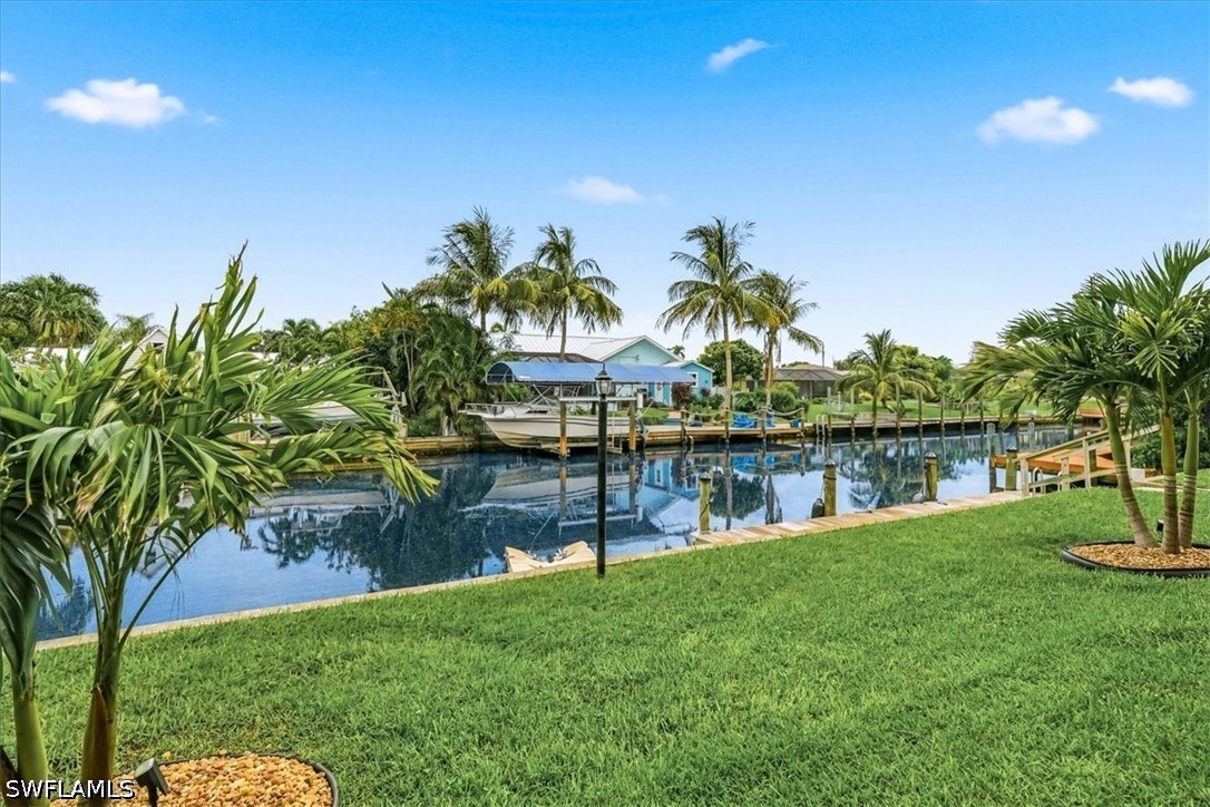 2 Bed Waterfront Home for Sale in Cape Coral, photo 27