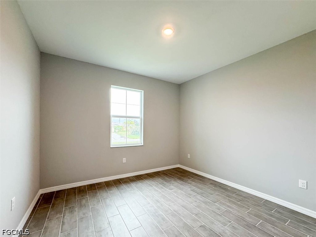 3 Bed SingleFamilyResidence for Sale in Cape Coral, photo 27