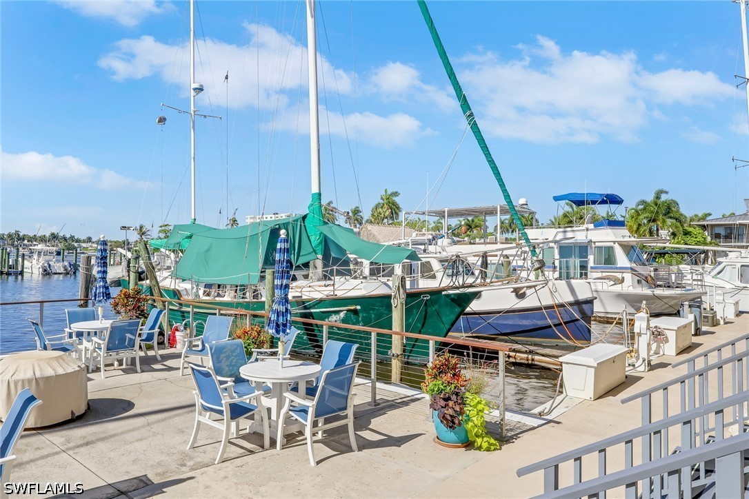 Waterfront Home for Sale in Cove Inn, photo 27
