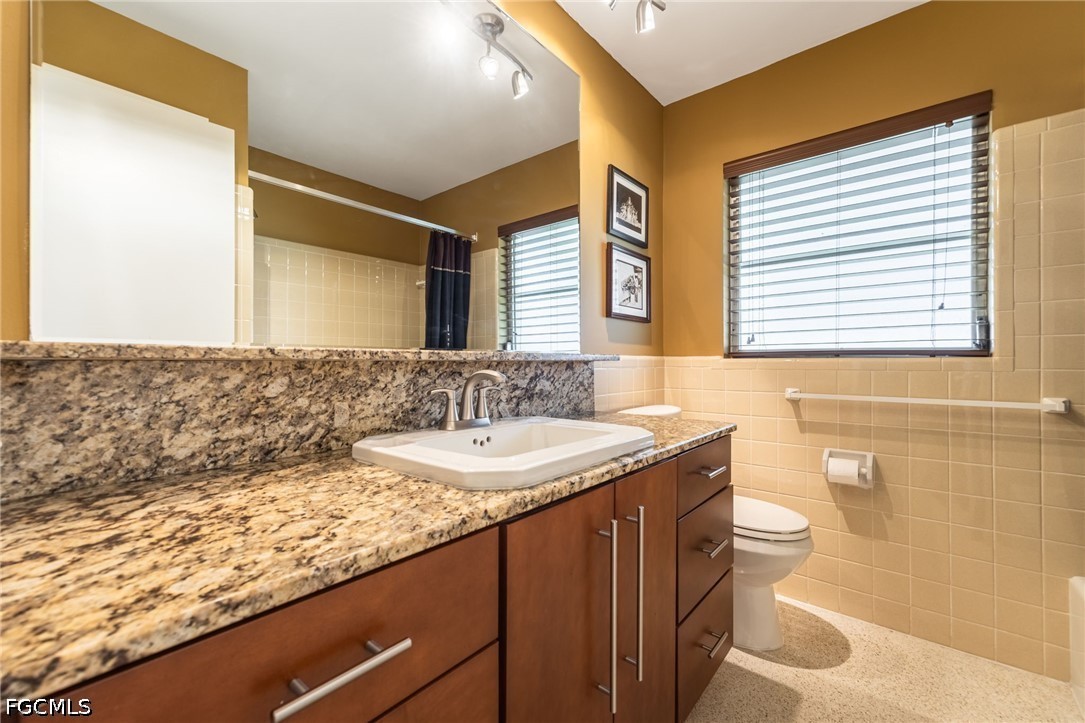 3 Bed Waterfront Home for Sale in Cape Coral, photo 27