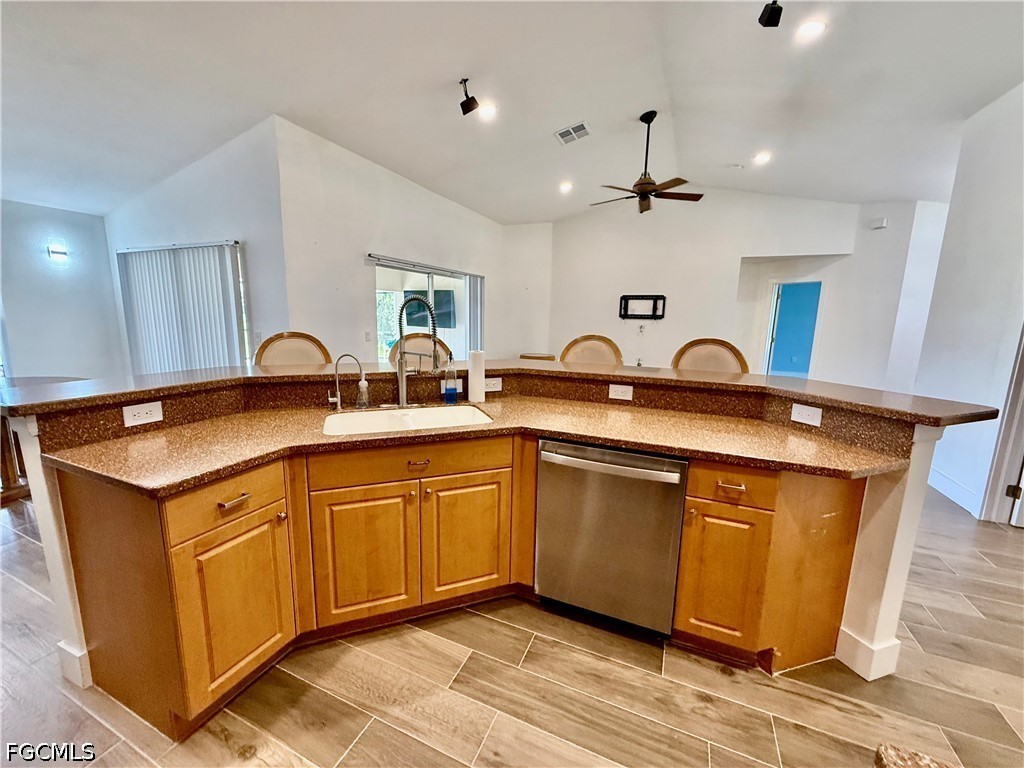 3 Bed Pool Home for Sale in Lehigh Acres, photo 27
