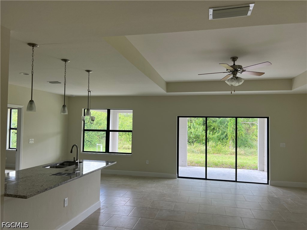 3 Bed SingleFamilyResidence for Sale in Lehigh Acres, photo 27