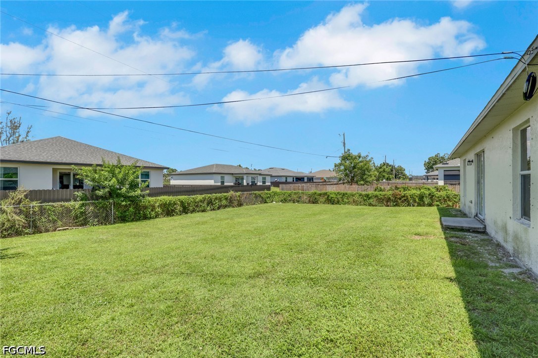 3 Bed SingleFamilyResidence for Sale in Cape Coral, photo 27