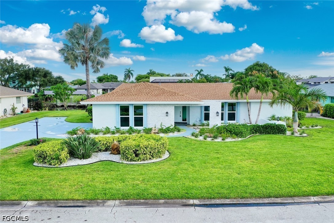 4 Bed Waterfront Home for Sale in Fort Myers, photo 27