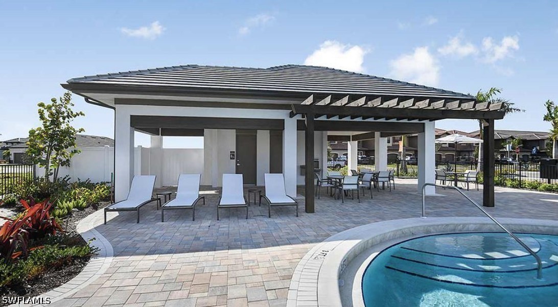 3 Bed Waterfront Home for Sale in Naples, photo 27