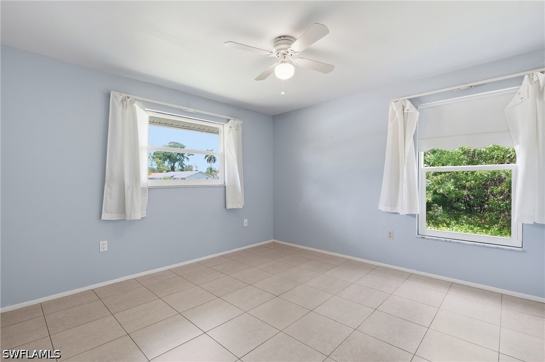 3 Bed SingleFamilyResidence for Sale in Naples, photo 27