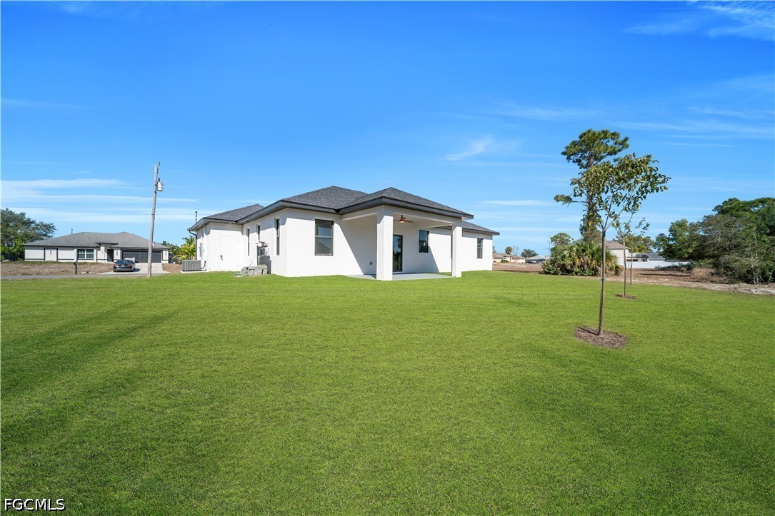 3 Bed Waterfront Home for Sale in Cape Coral, photo 27