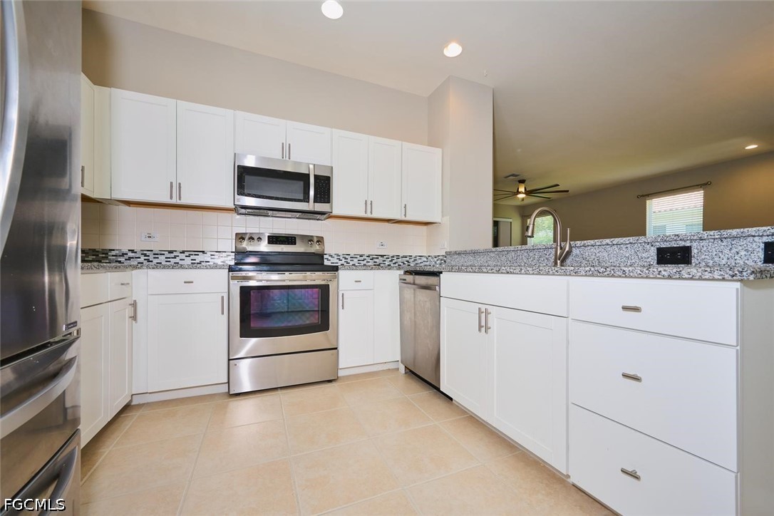 2 Bed Waterfront Home for Sale in Fort Myers, photo 27
