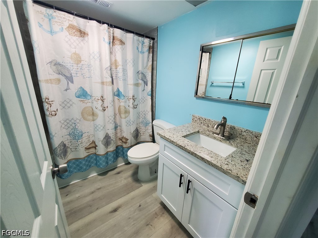 2 Bed Condominium for Sale in North Fort Myers, photo 27