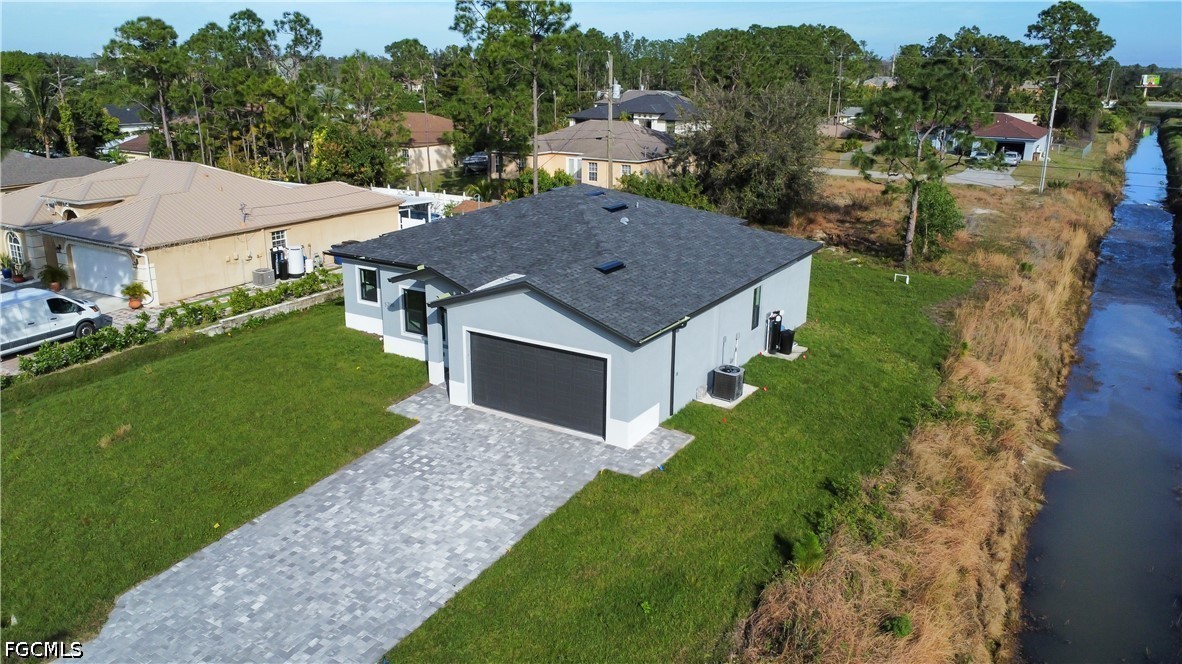 3 Bed SingleFamilyResidence for Sale in Lehigh Acres, photo 27