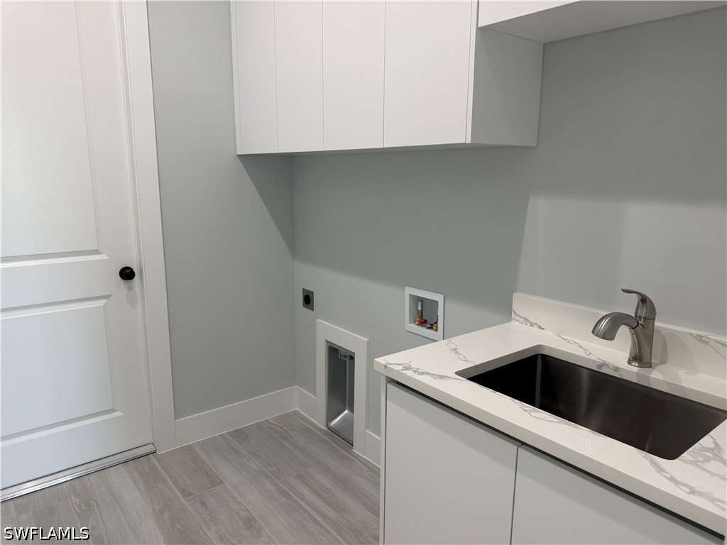 2 Bed SingleFamilyResidence for Sale in Naples, photo 27