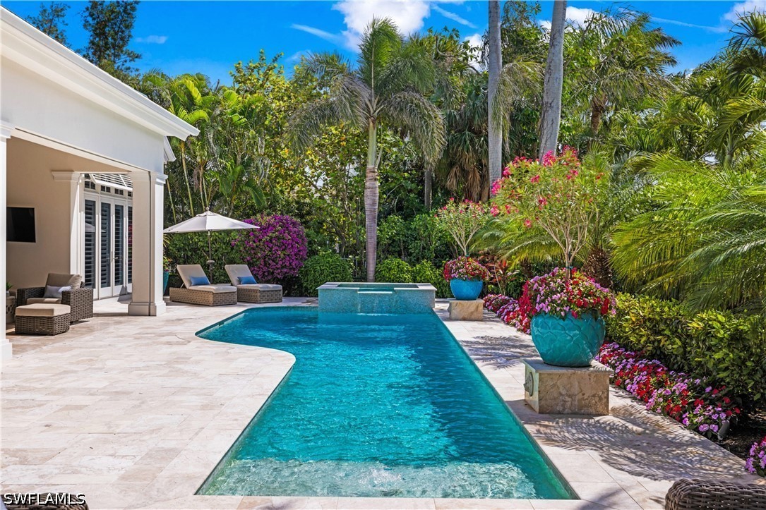 3 Bed Pool Home for Sale in Park Shore, photo 27