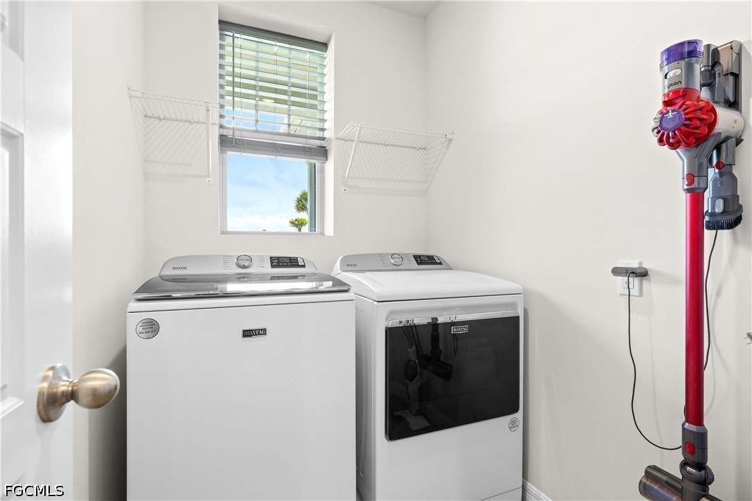 3 Bed SingleFamilyResidence for Sale in Crescent Lakes, photo 27