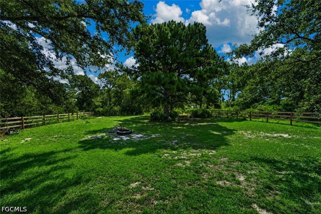 3 Bed SingleFamilyResidence for Sale in Lehigh Acres, photo 27