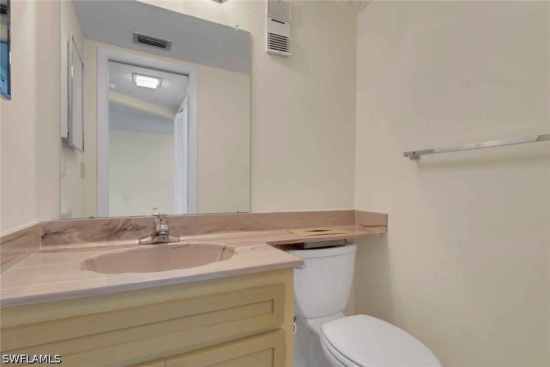 1 Bed Waterfront Home for Sale in Schooner Bay, photo 27