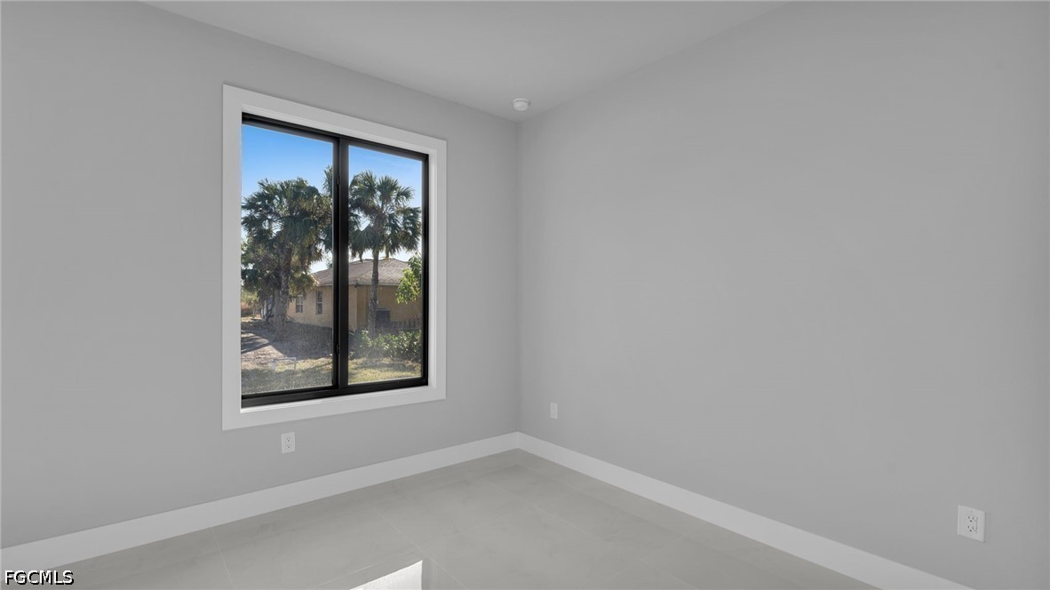 3 Bed SingleFamilyResidence for Sale in Lehigh Acres, photo 27