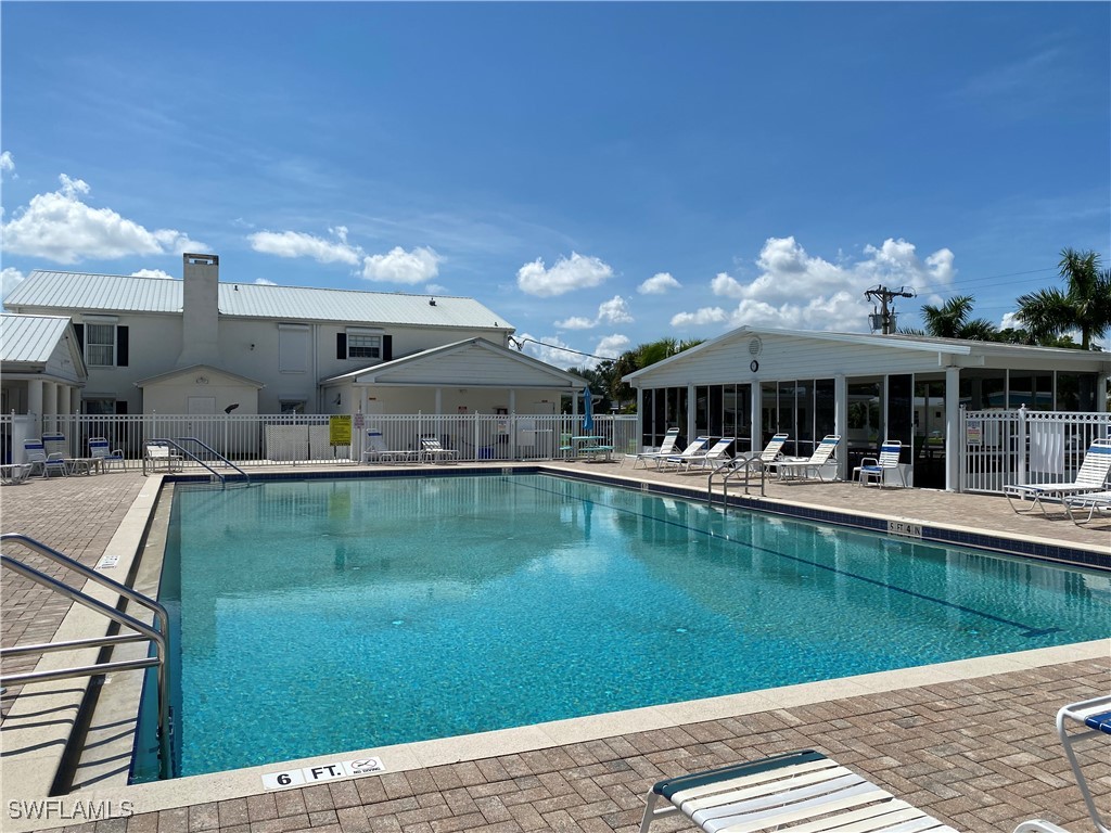 3 Bed ManufacturedHome for Sale in Carriage Village, FL — photo 28