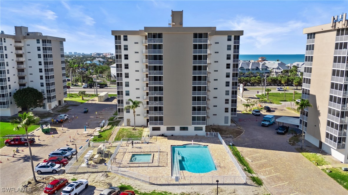 1 Bed Waterfront Home for Sale in Beach And Tennis Club, photo 28