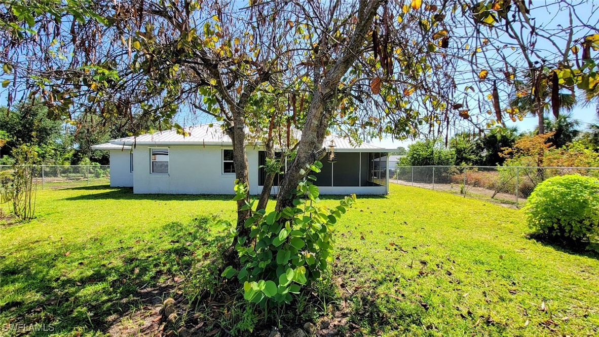 3 Bed SingleFamilyResidence for Sale in Port Labelle, FL — photo 28