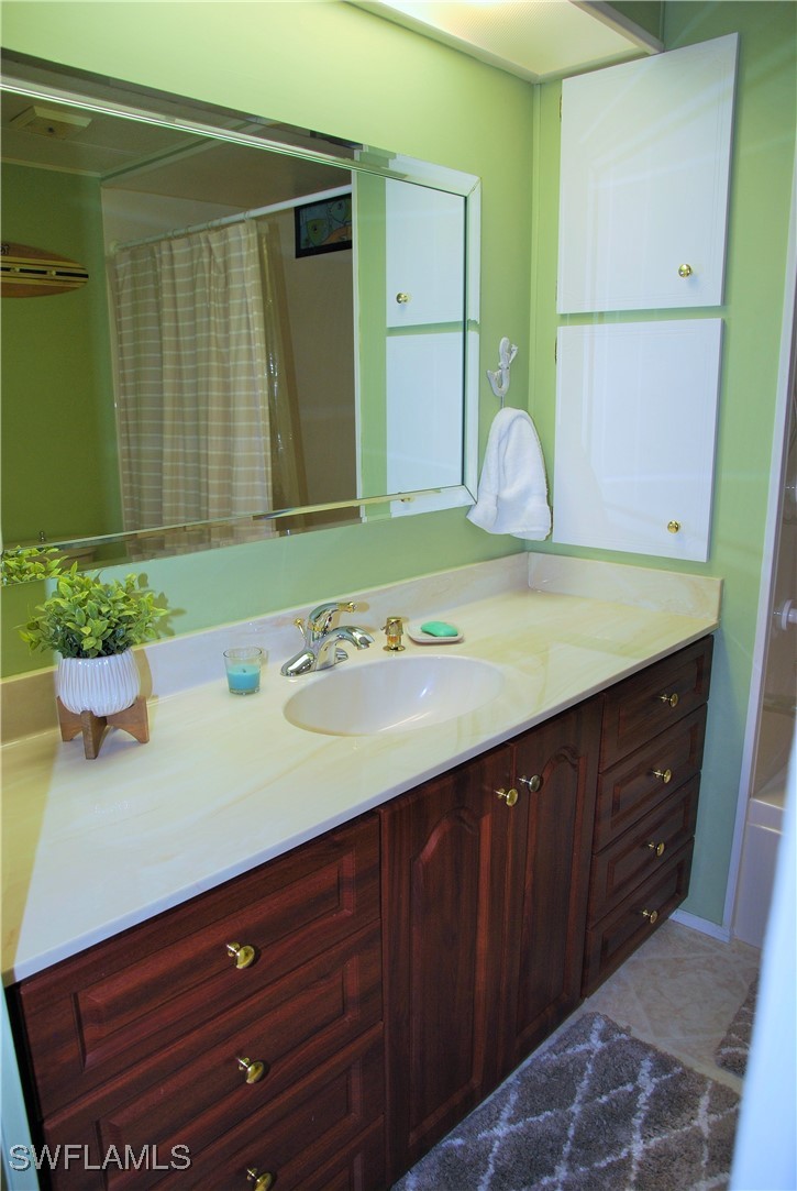 2 Bed ManufacturedHome for Sale in North Fort Myers, photo 28