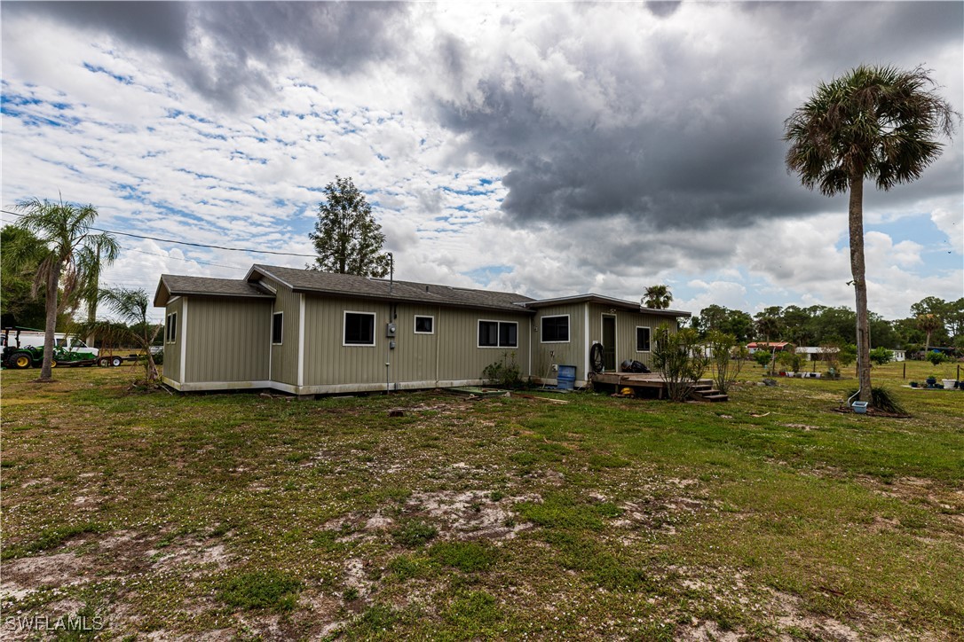 3 Bed SingleFamilyResidence for Sale in North Fort Myers, FL — photo 28